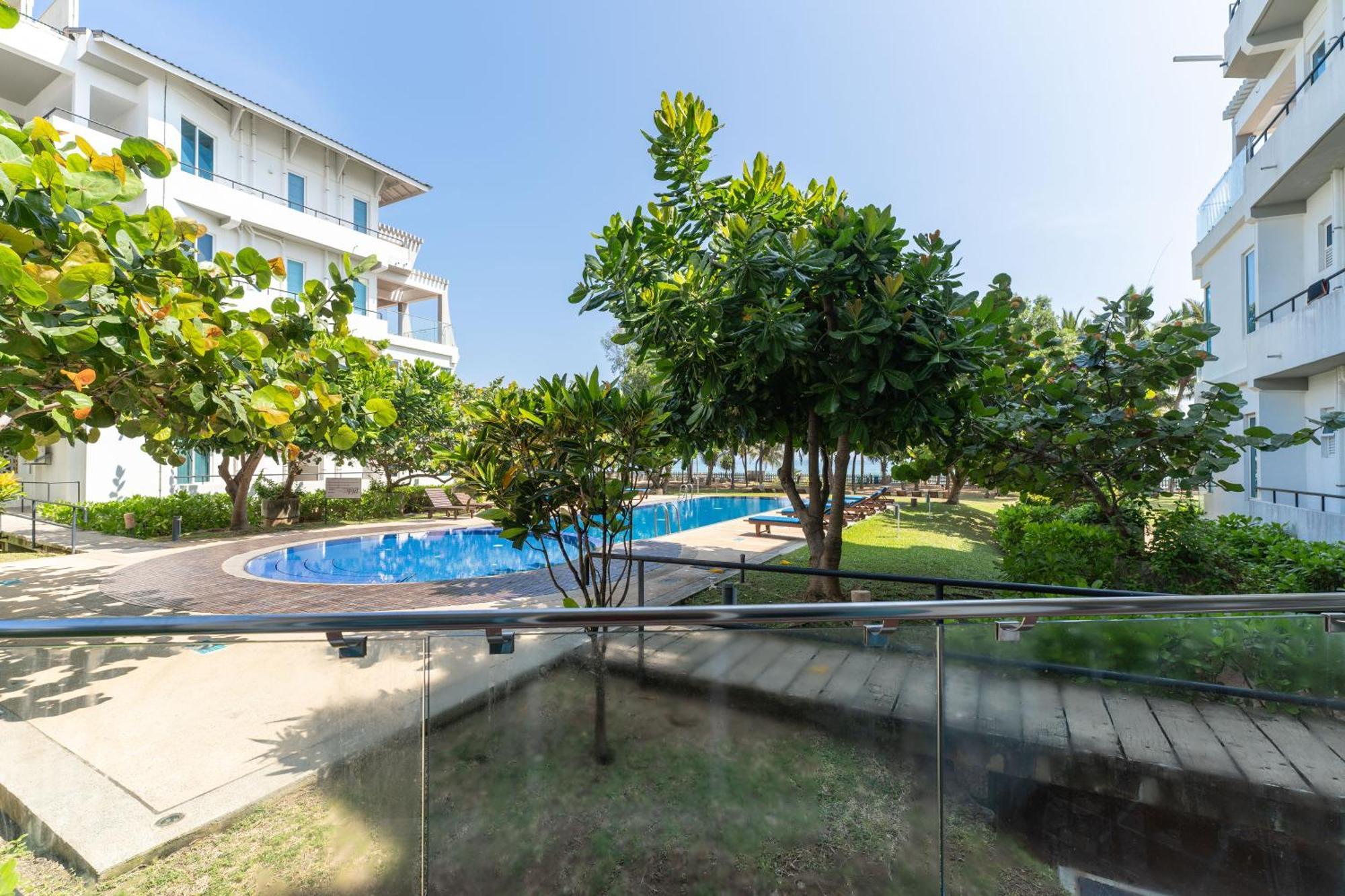 Oceanfront Condominium - Nilaveli Exterior photo