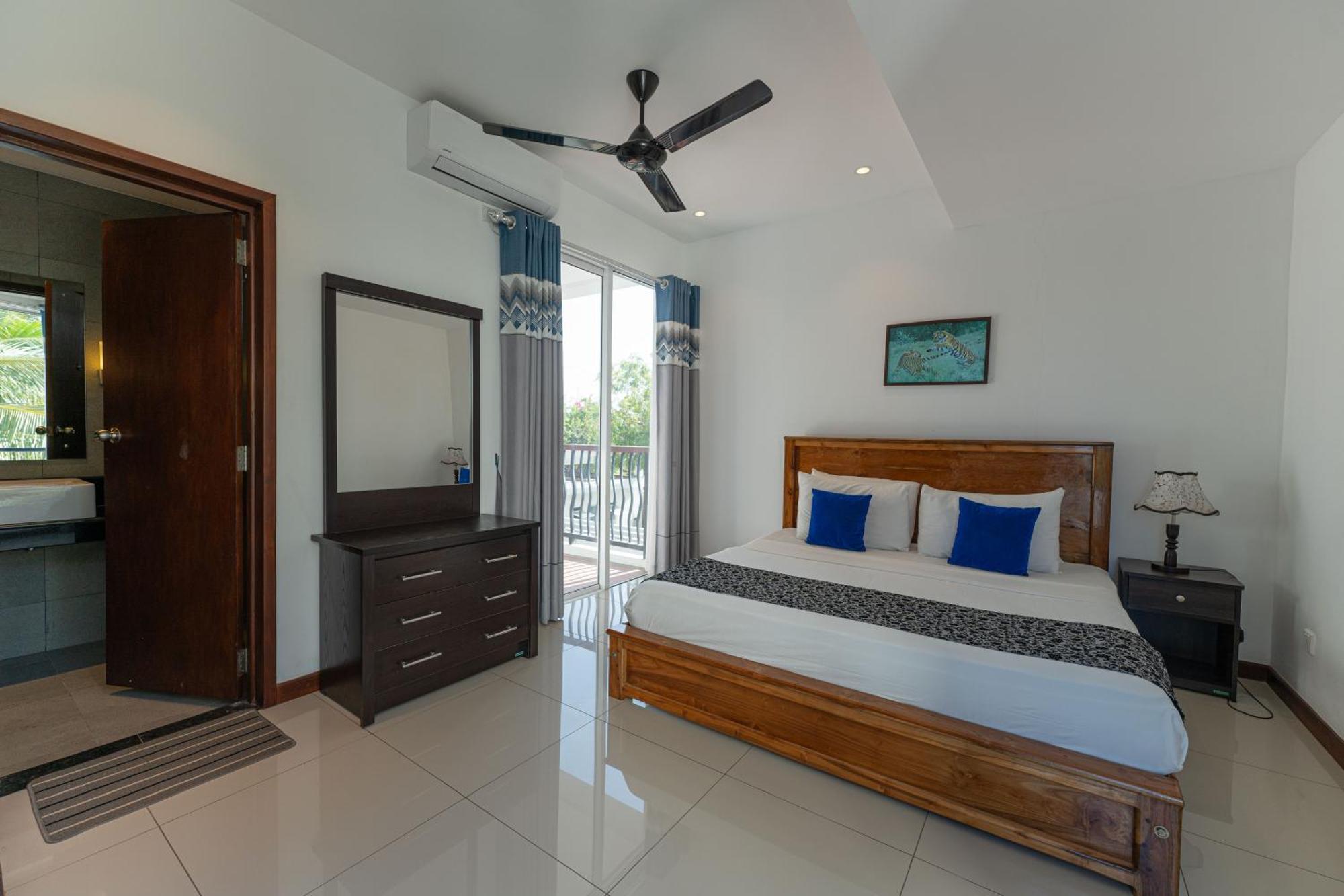 Oceanfront Condominium - Nilaveli Exterior photo