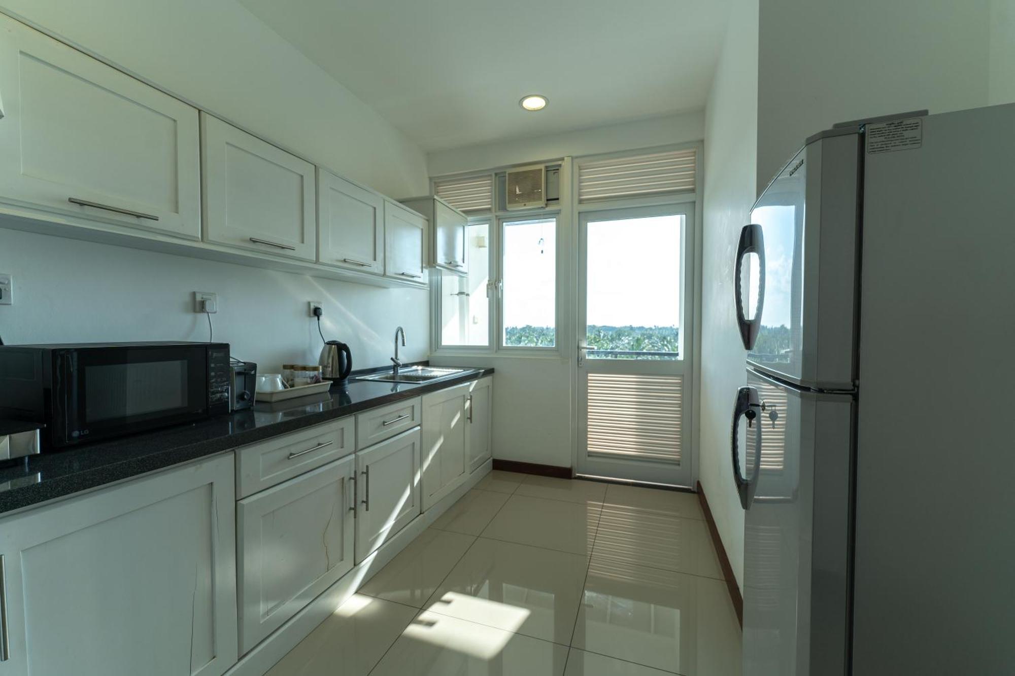 Oceanfront Condominium - Nilaveli Exterior photo